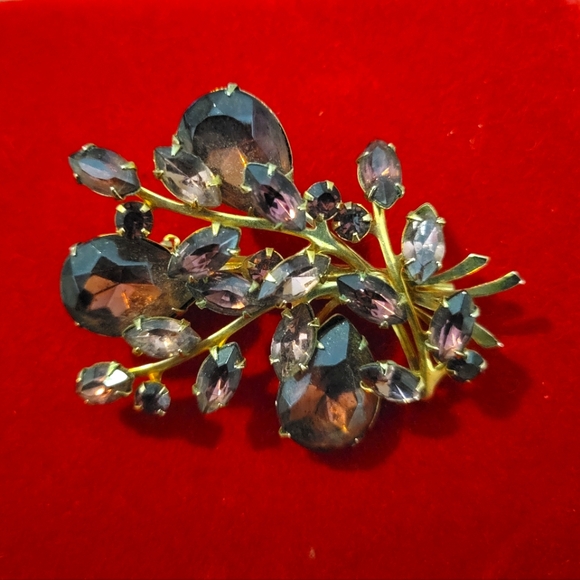 Accessories - Vintage Purple Floral Brooch/Pin